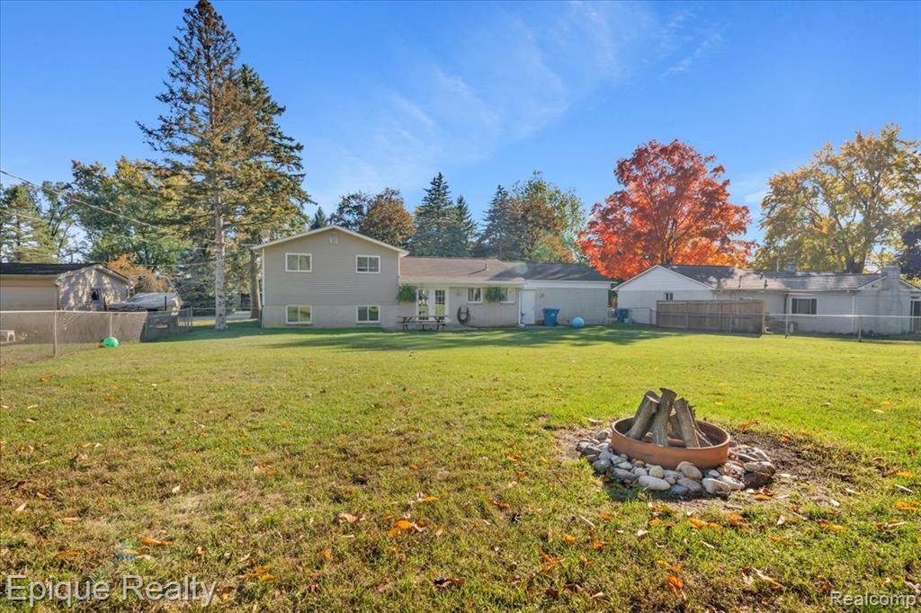 8156 Kenwick Drive
