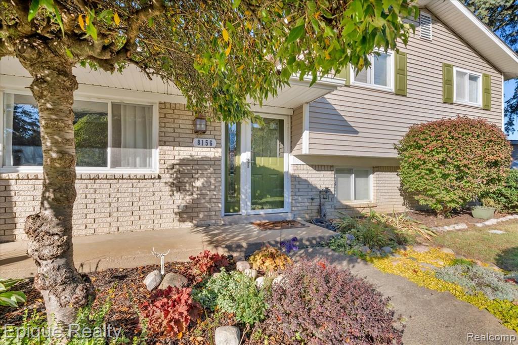 8156 Kenwick Drive