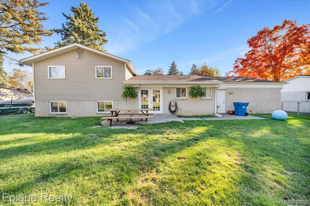 8156 Kenwick Drive