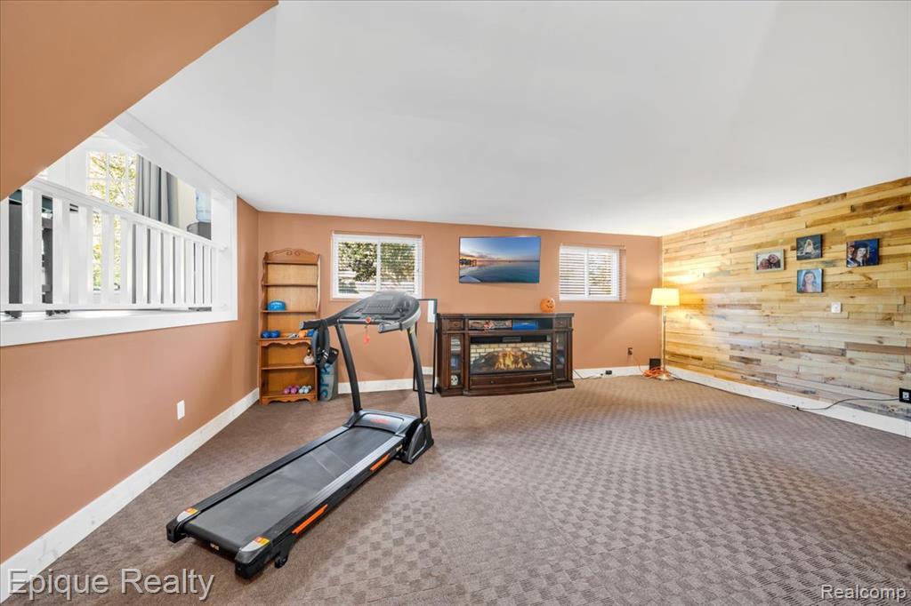 8156 Kenwick Drive