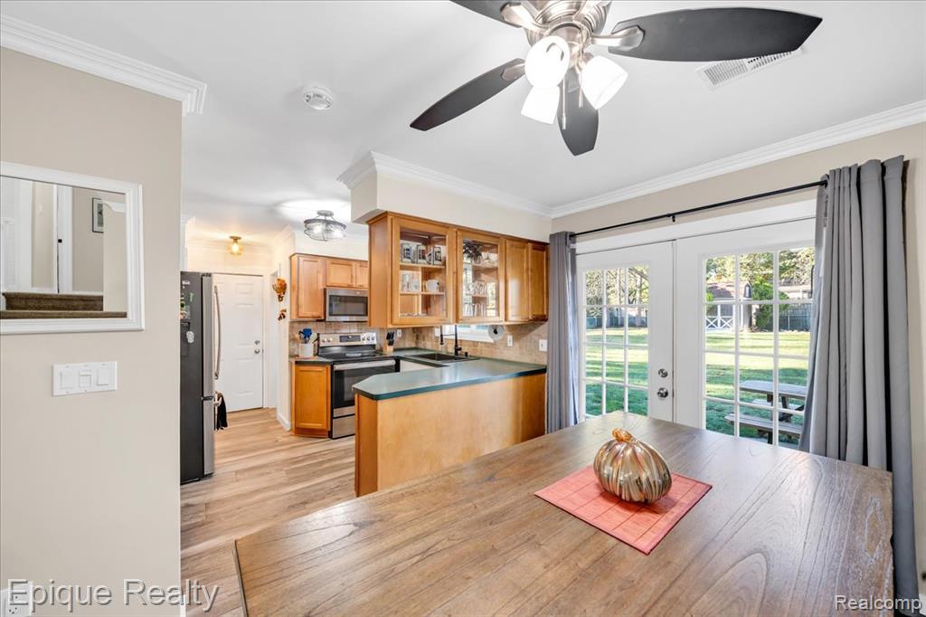 8156 Kenwick Drive