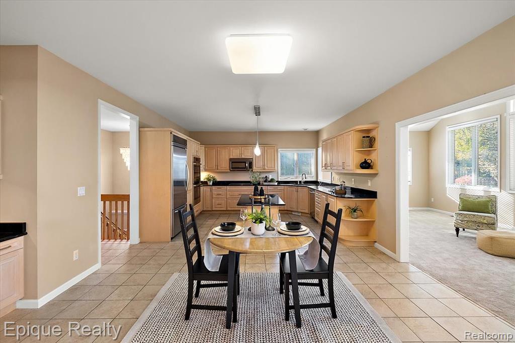374 Oakbridge Drive