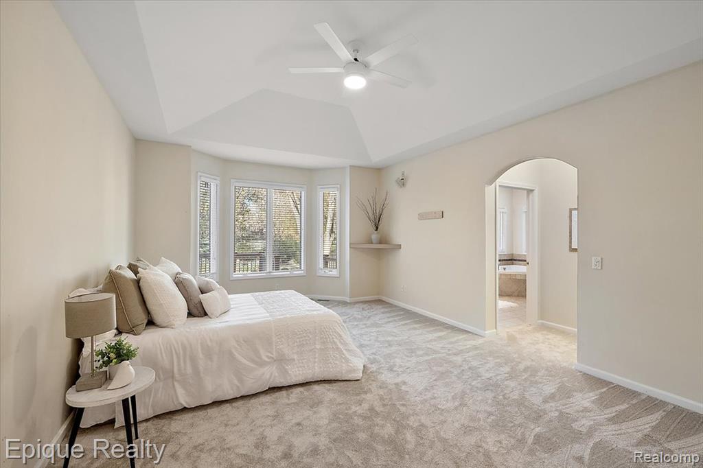 374 Oakbridge Drive