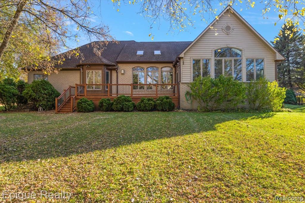 374 Oakbridge Drive