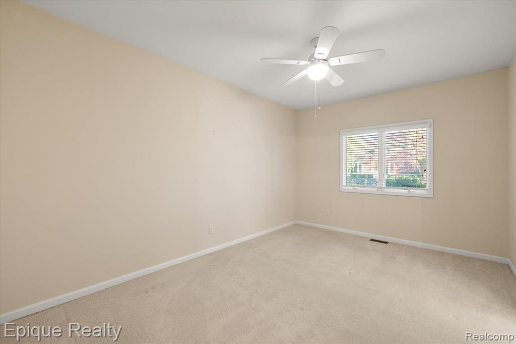 374 Oakbridge Drive