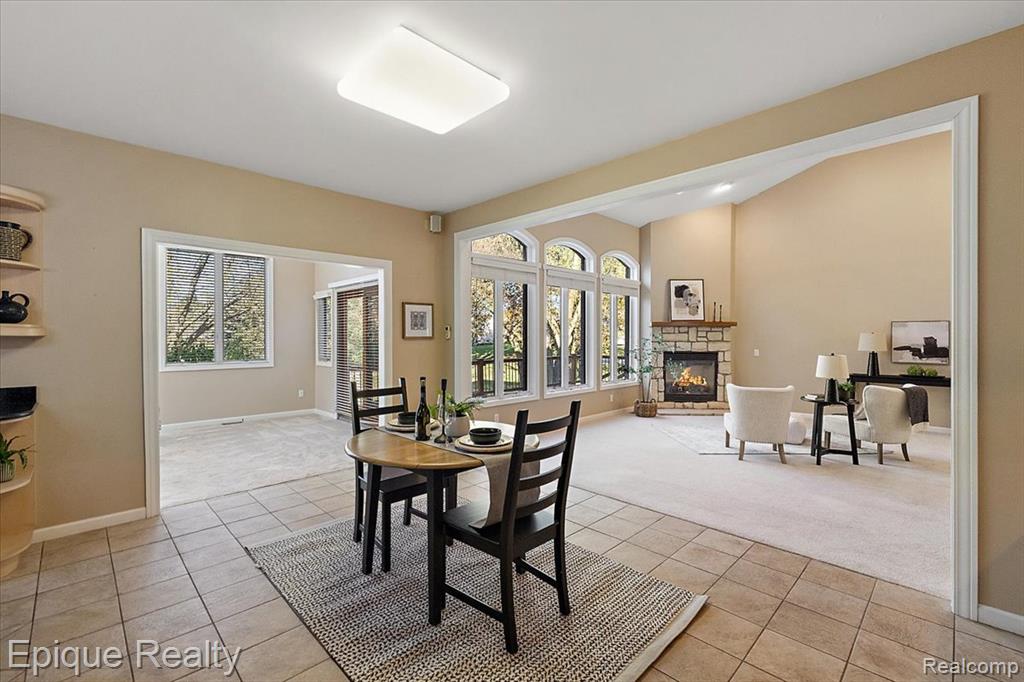 374 Oakbridge Drive