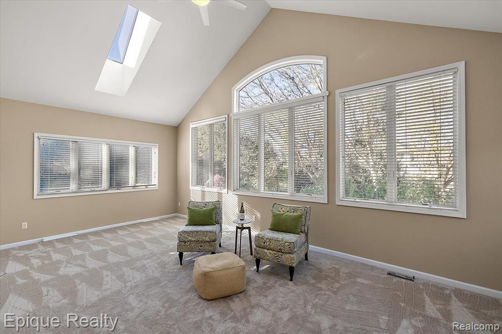 374 Oakbridge Drive