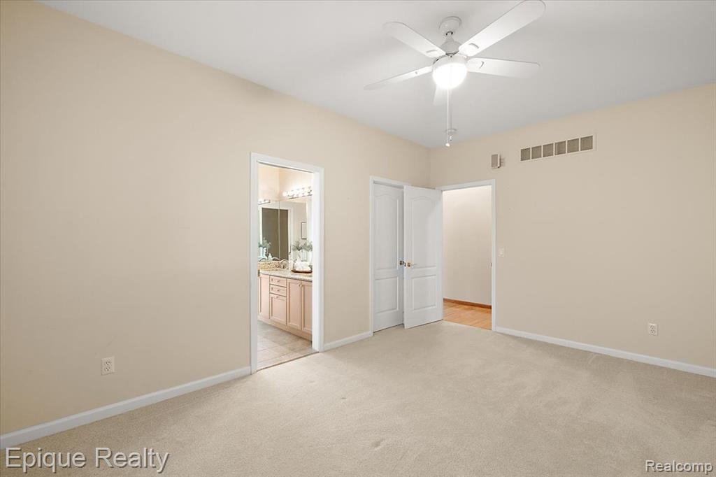 374 Oakbridge Drive