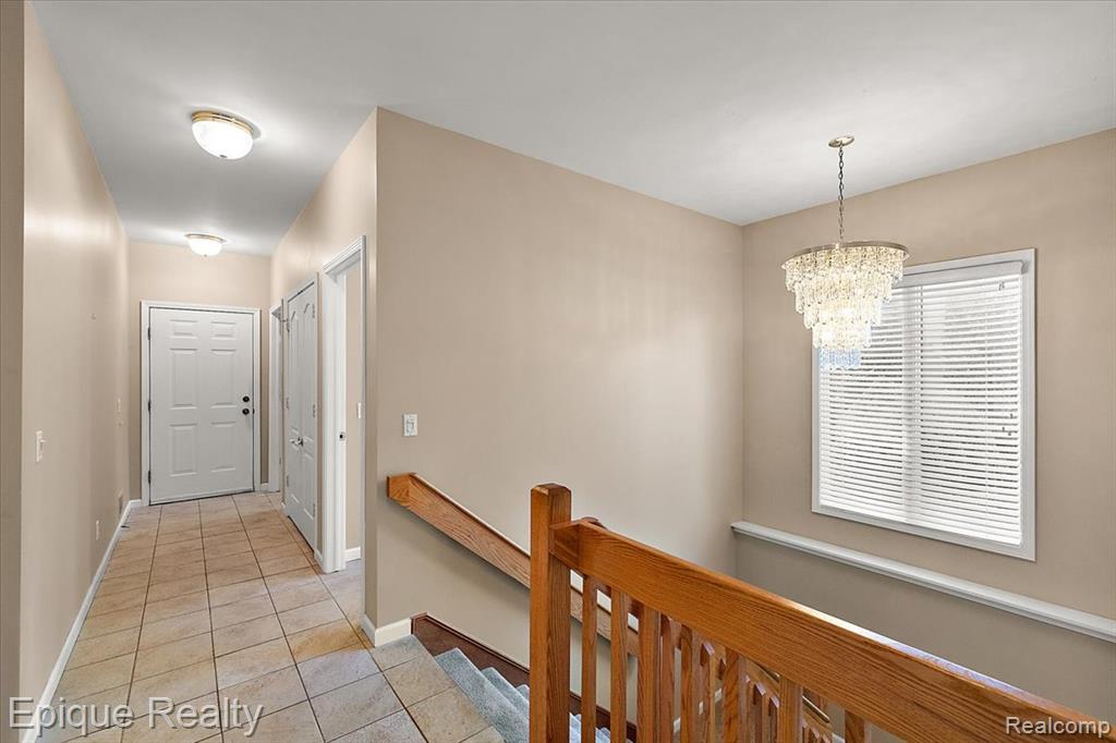 374 Oakbridge Drive