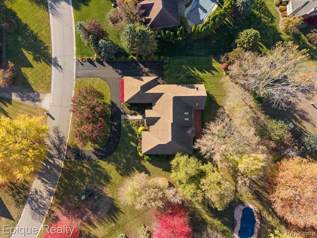 374 Oakbridge Drive