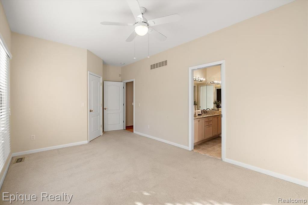 374 Oakbridge Drive
