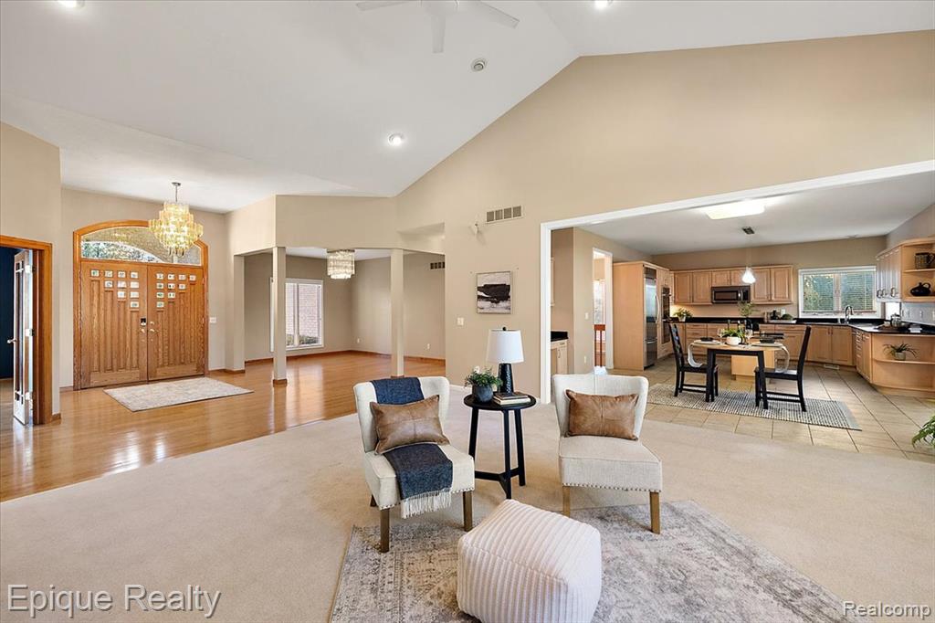 374 Oakbridge Drive