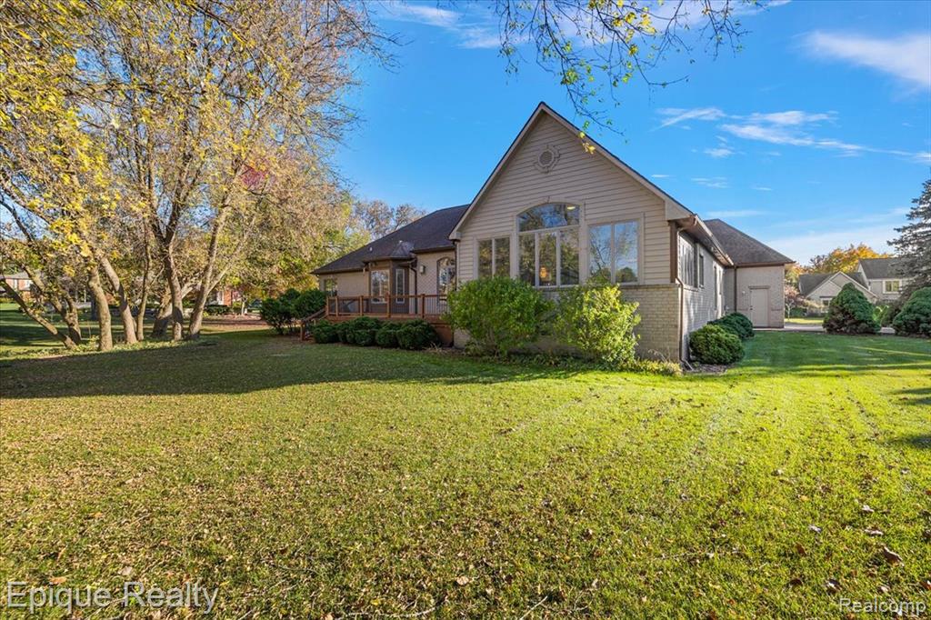 374 Oakbridge Drive