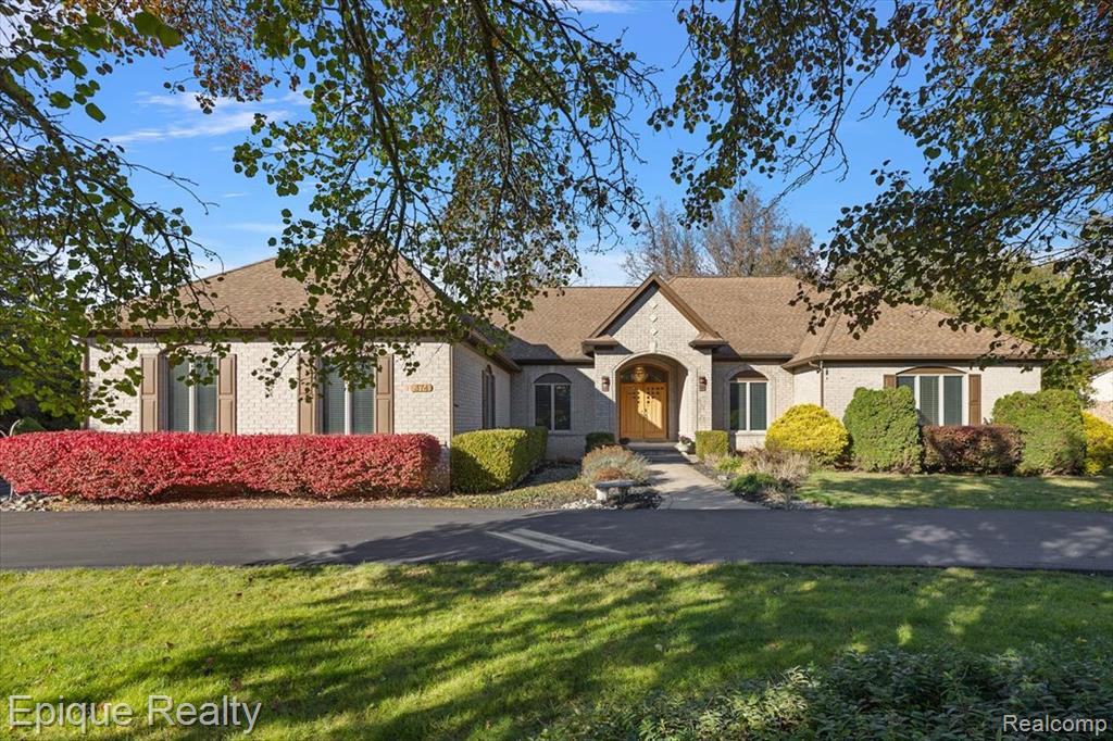374 Oakbridge Drive