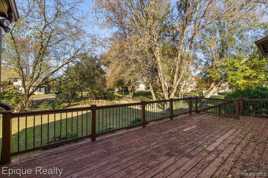 374 Oakbridge Drive