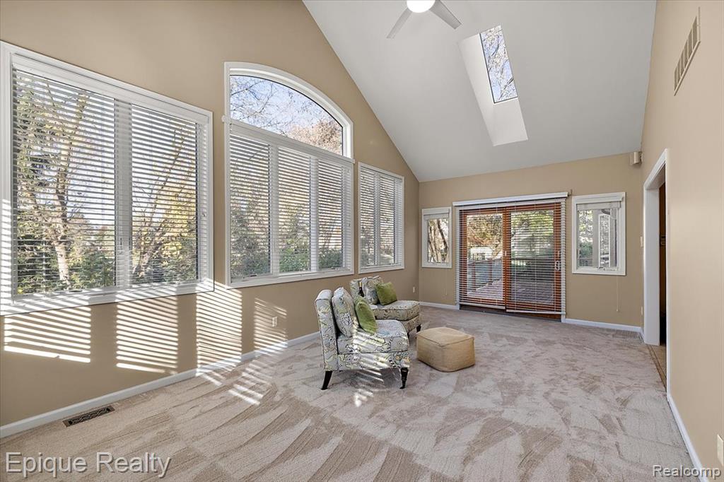 374 Oakbridge Drive