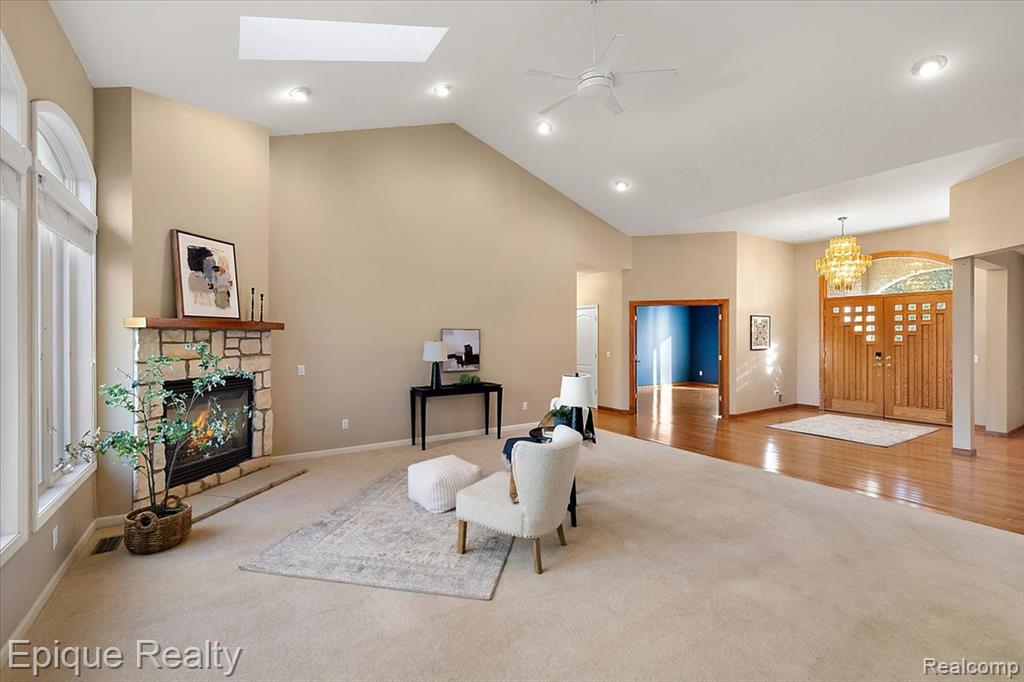 374 Oakbridge Drive