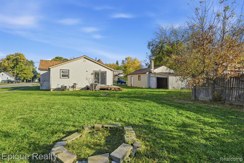 1374 Kenneth Street