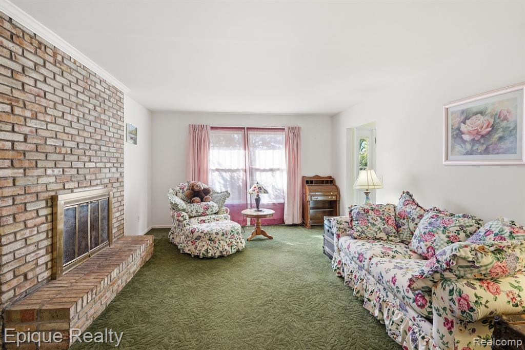 10208 Reid Road