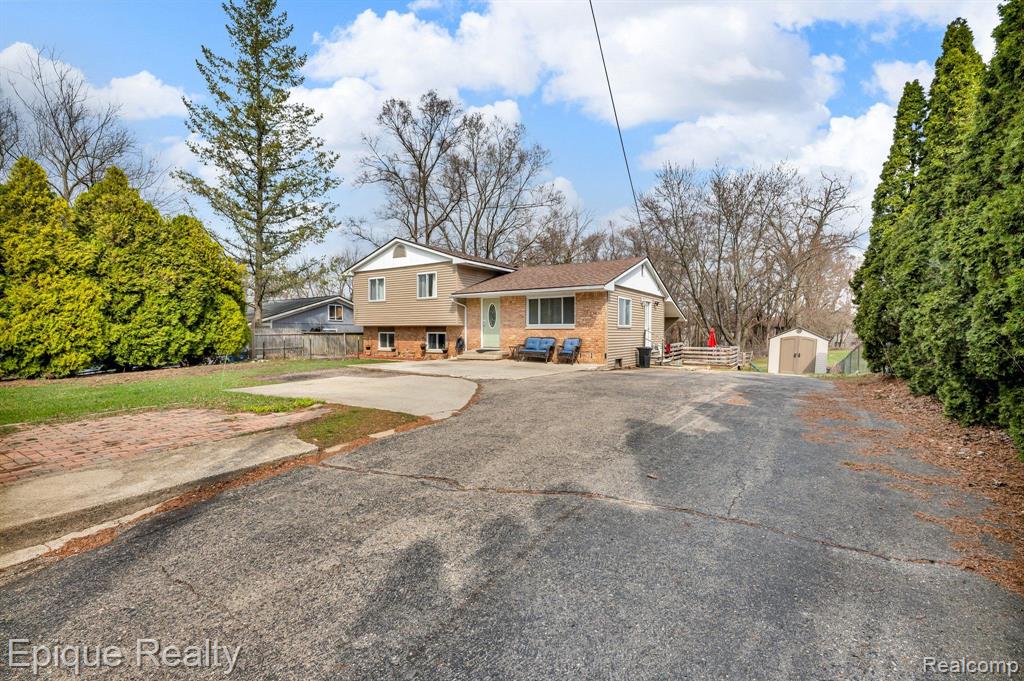 188 N Avery Road