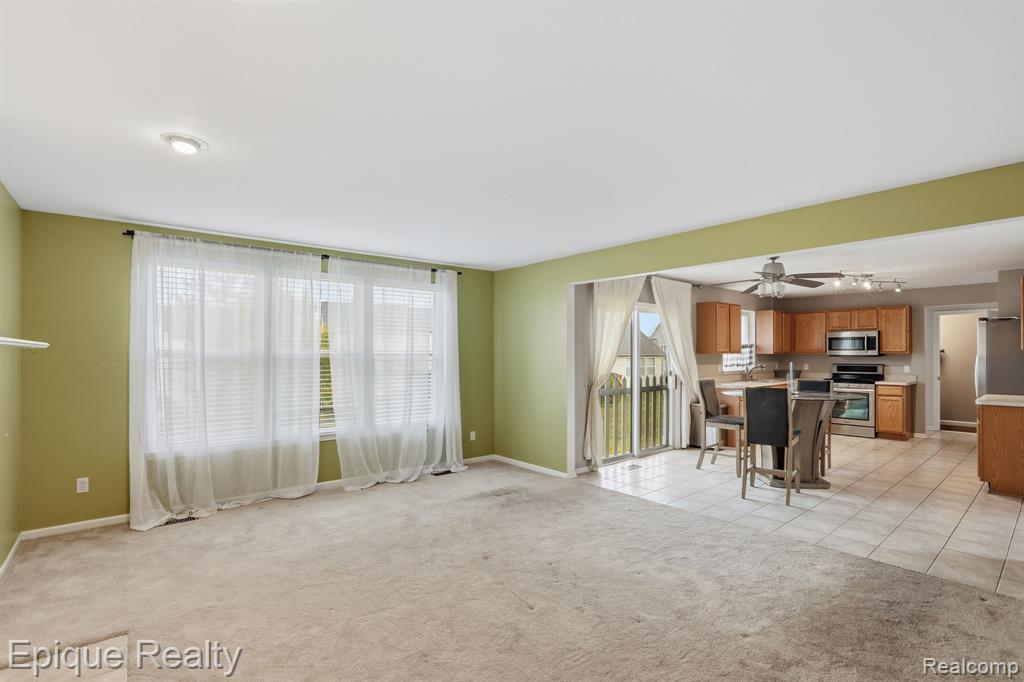 755 Lacosta Court