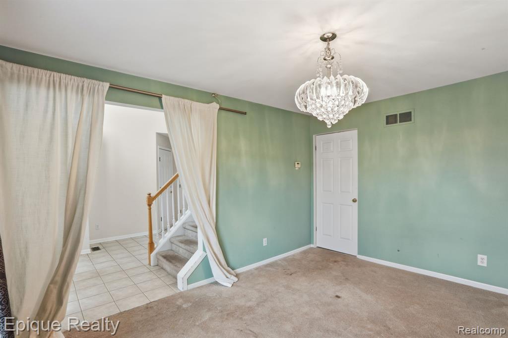 755 Lacosta Court