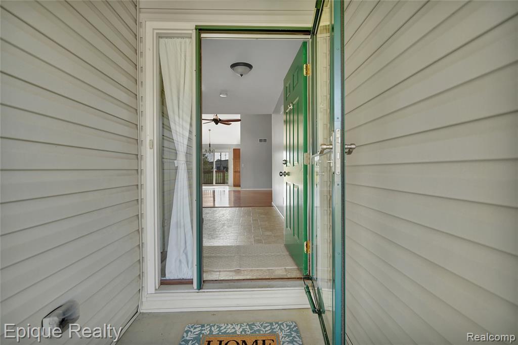 1920 Kenneth F Brown Court