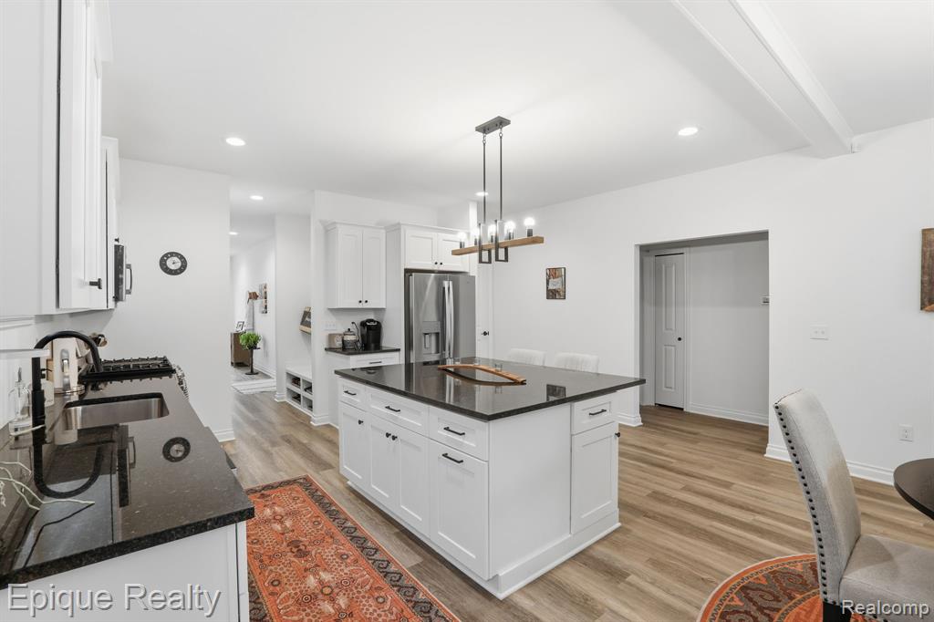 27651 Mary Jane Lane