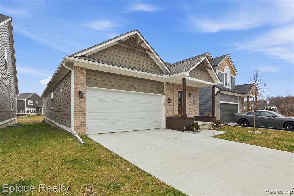 27651 Mary Jane Lane