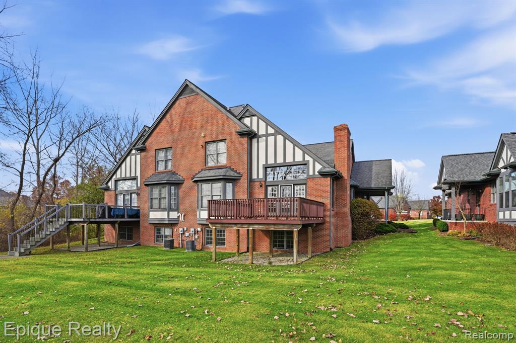 115 Sandhills Lane