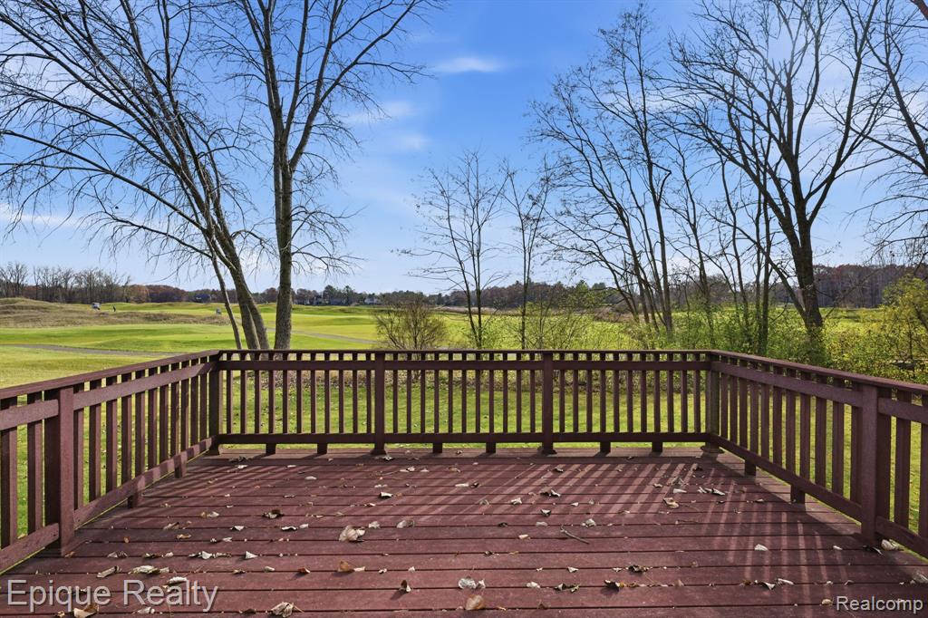 115 Sandhills Lane