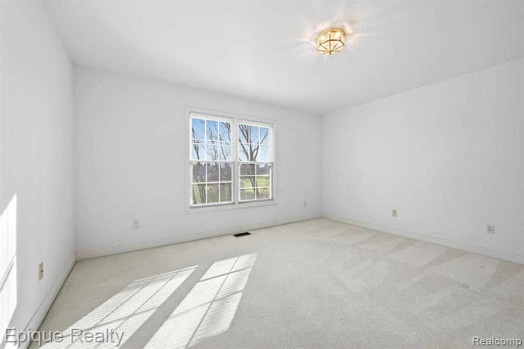115 Sandhills Lane