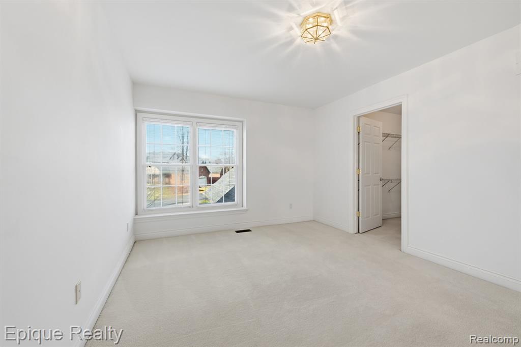 115 Sandhills Lane