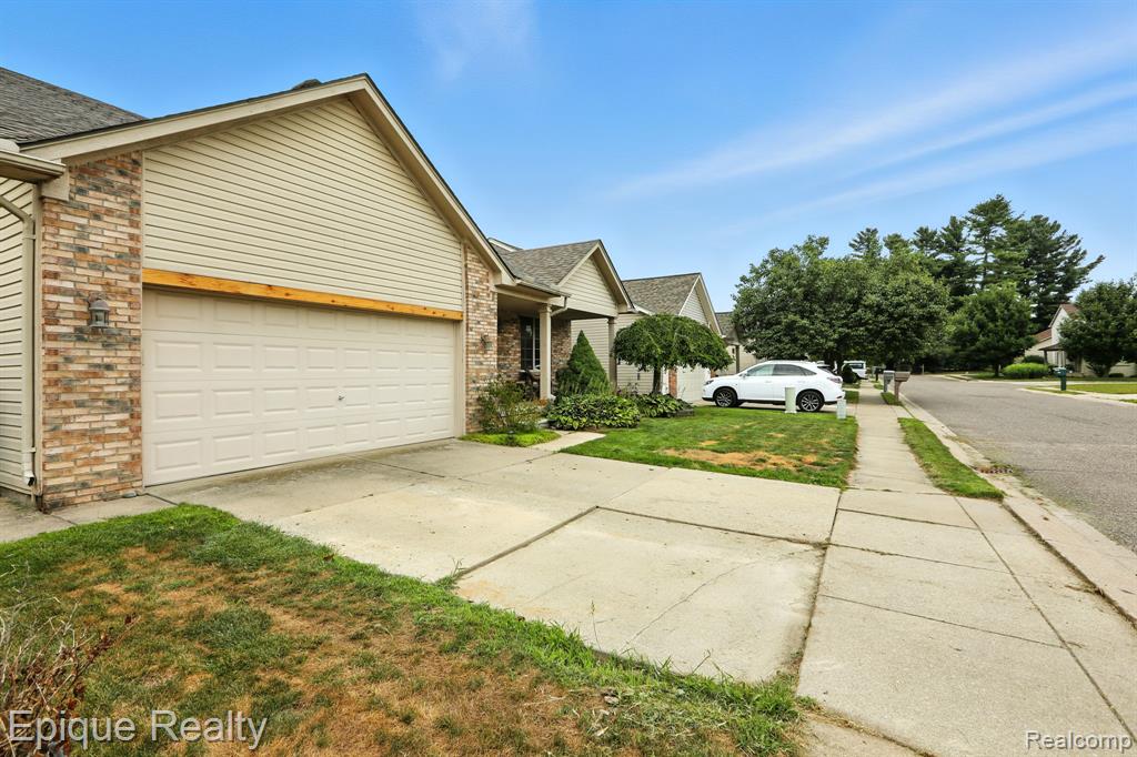 418 Converse Court