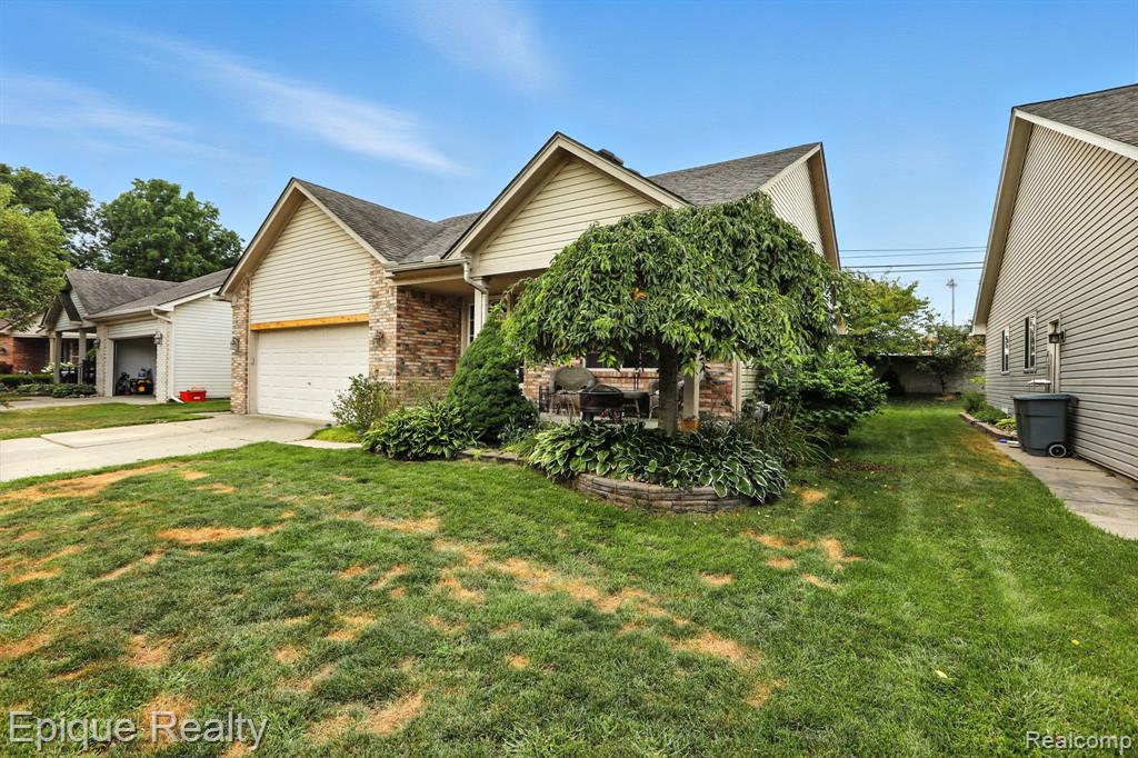 418 Converse Court