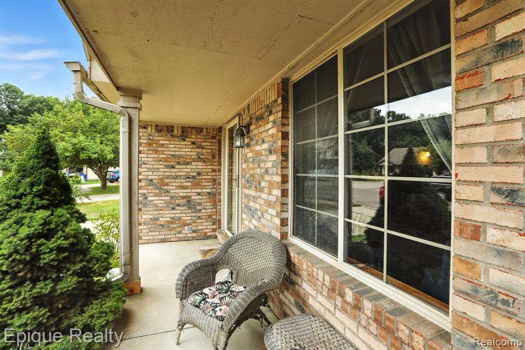 418 Converse Court
