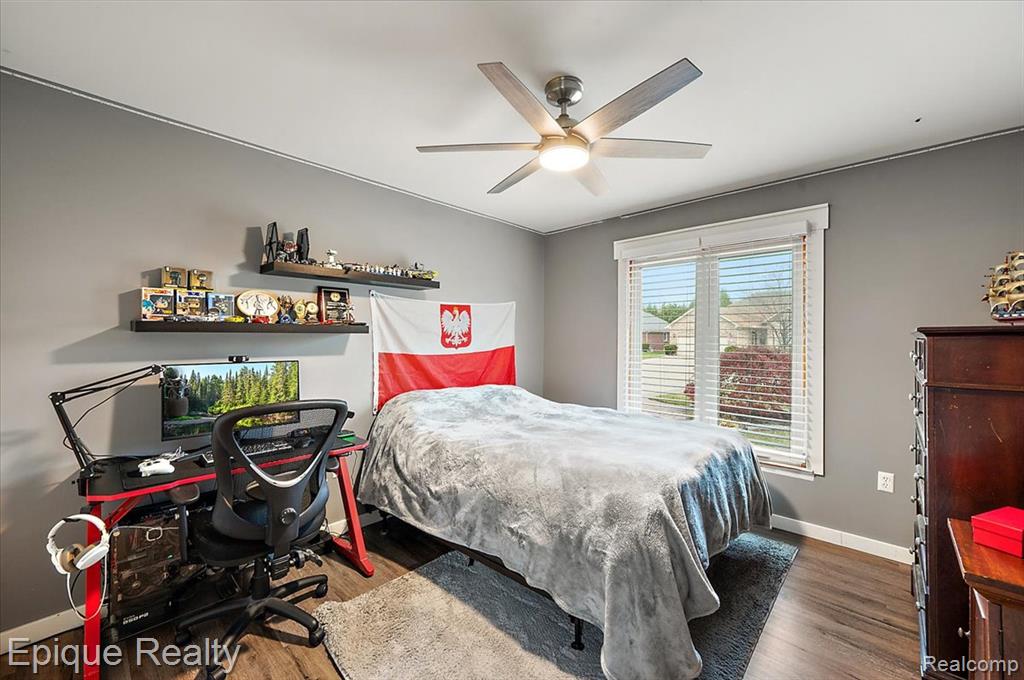 48309 Tecumseh Drive