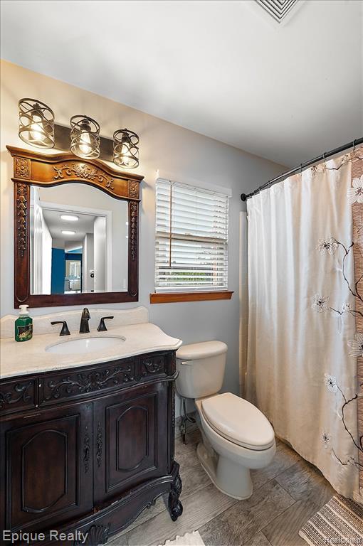 48309 Tecumseh Drive