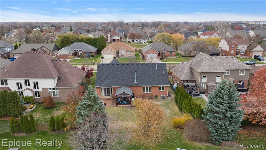 48309 Tecumseh Drive