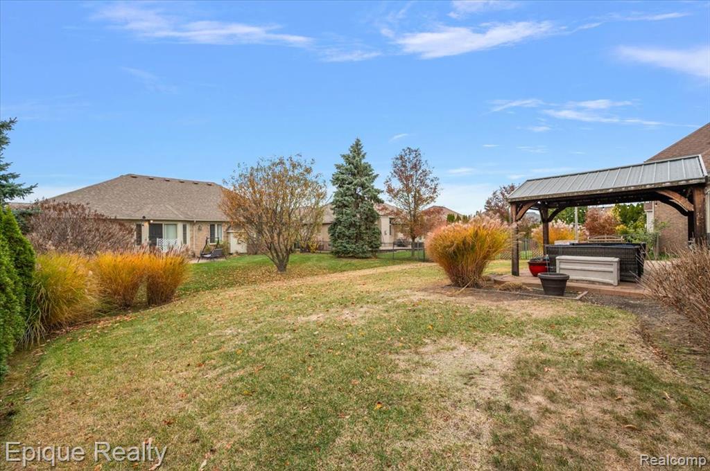 48309 Tecumseh Drive
