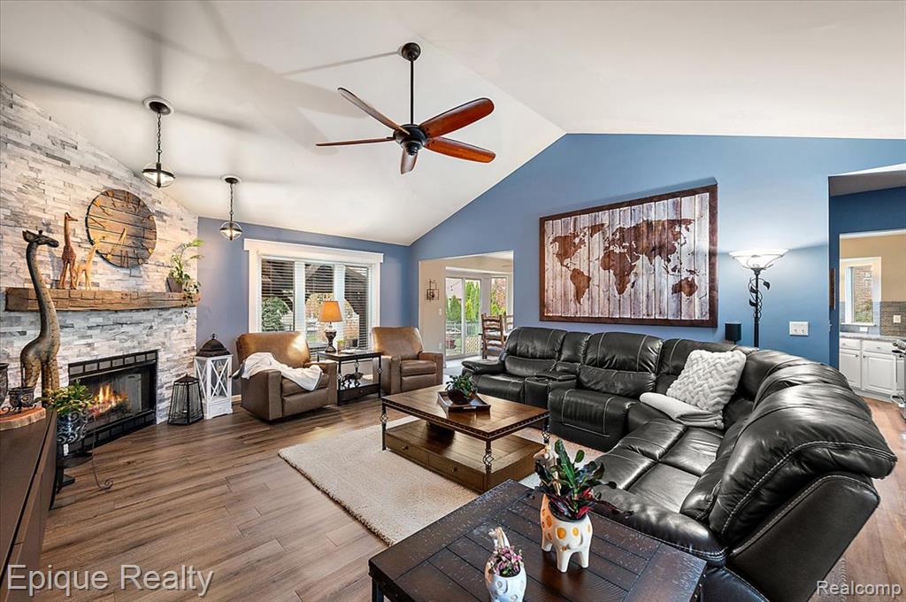 48309 Tecumseh Drive