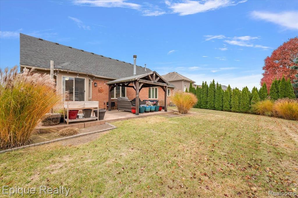 48309 Tecumseh Drive