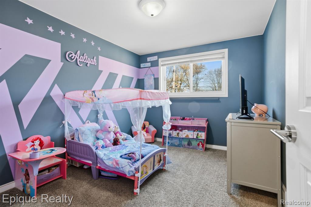 20413 Caniff Street