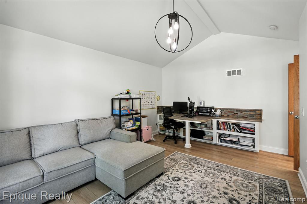 9446 Fair Oaks Drive