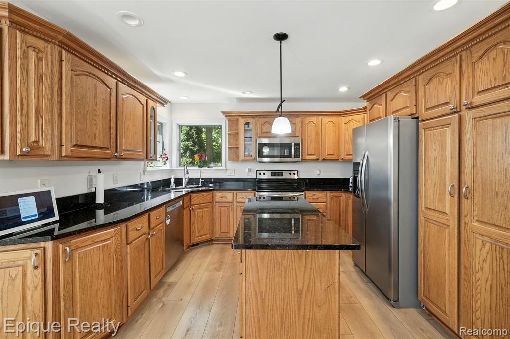 9446 Fair Oaks Drive