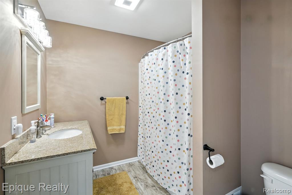 9446 Fair Oaks Drive
