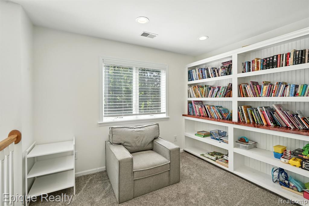 9446 Fair Oaks Drive