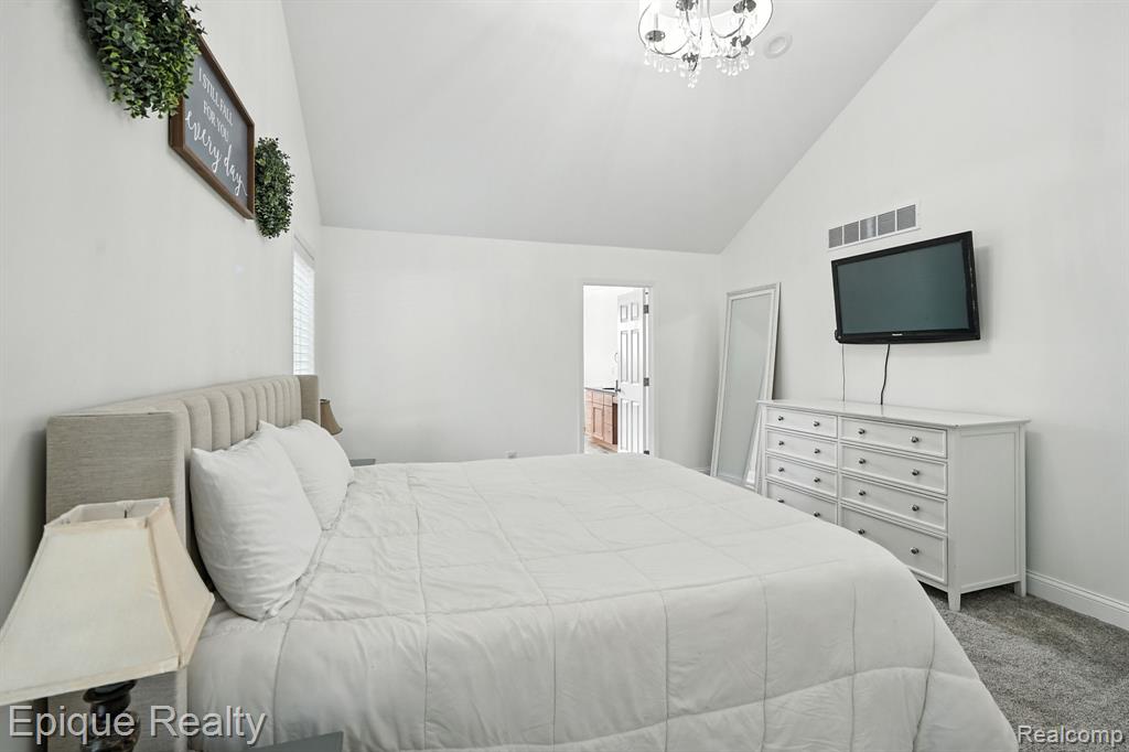 9446 Fair Oaks Drive