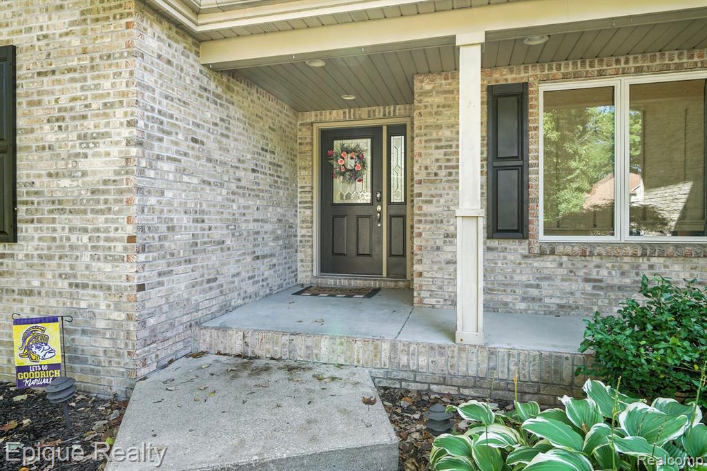9446 Fair Oaks Drive