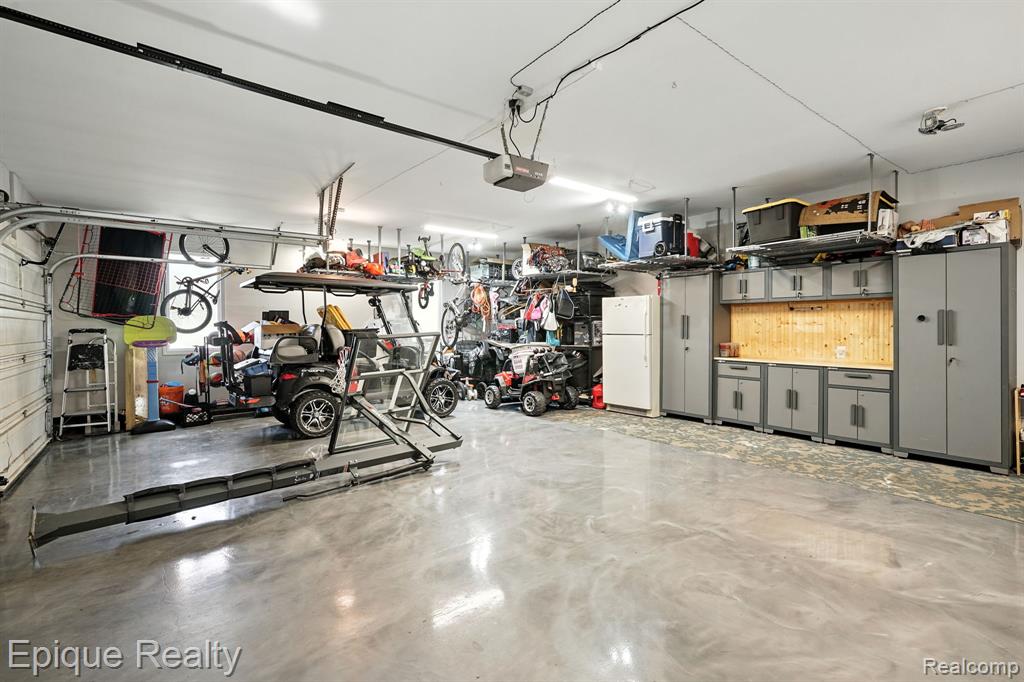 9446 Fair Oaks Drive